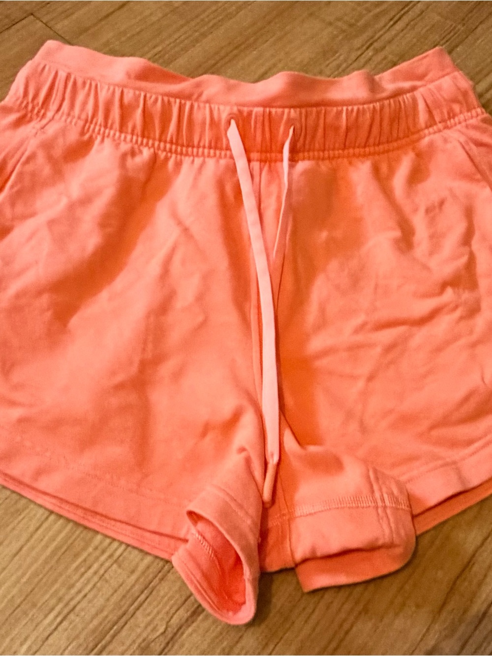 lululemon athletica Inner Glow Shorts 3” size 6 Sunny Coral